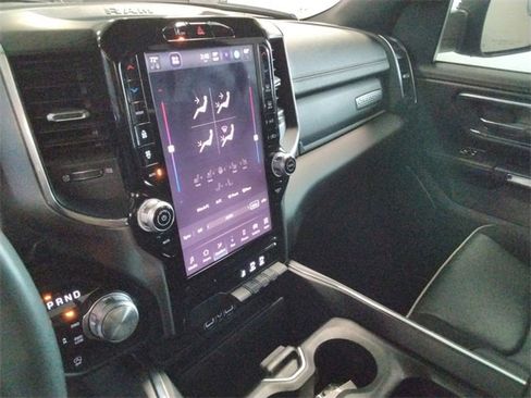 Used 2025 RAM 1500 Laramie image 32