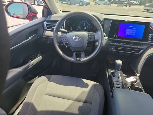 Certified 2025 Toyota Camry LE FWD image 16