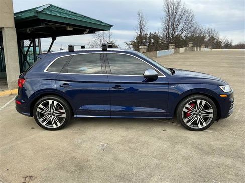 Used 2018 Audi SQ5 Premium Plus w/ S Sport Package image 8