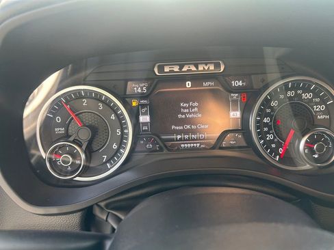Used 2022 RAM 1500 Big Horn AWD/4WD image 17