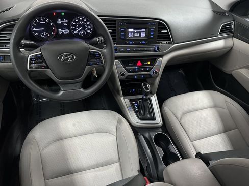 Used 2017 Hyundai Elantra SE FWD image 13