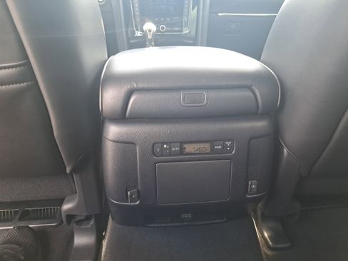 Used 2021 INFINITI QX80 Luxe image 11