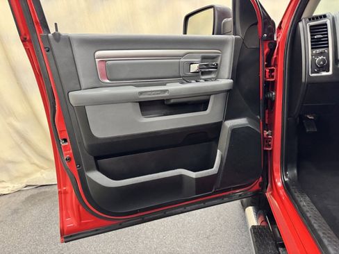 Used 2019 RAM 1500 Big Horn image 12