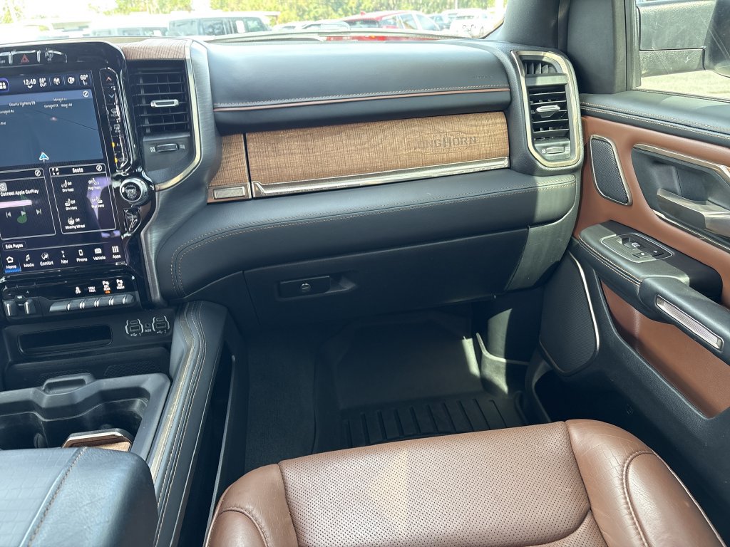 Used 2022 RAM 1500 Limited AWD/4WD image 16