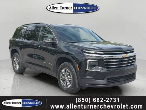 New 2026 Chevrolet Traverse LT w/ Driver Confidence Package FWD image 1