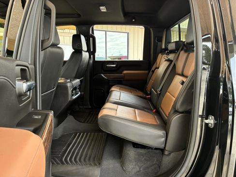 Used 2023 Chevrolet Silverado 2500 High Country w/ LPO, Hitch Package image 30