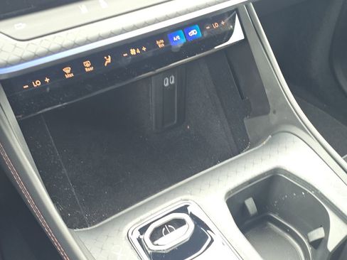 Used 2025 Jeep Wagoneer S Limited image 24