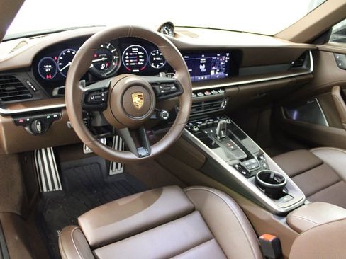 Certified 2024 Porsche 911 Carrera GTS RWD image 4