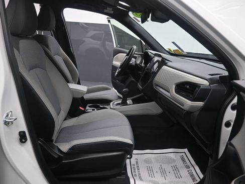 Used 2025 Subaru Forester Premium AWD/4WD image 27