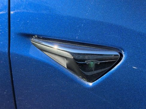 Used 2018 Tesla Model 3 Long Range image 19