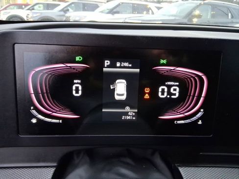 Used 2024 Kia Sportage LX image 14