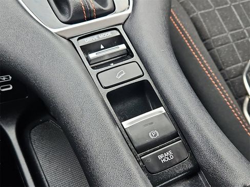 Certified 2024 Honda HR-V Sport image 16