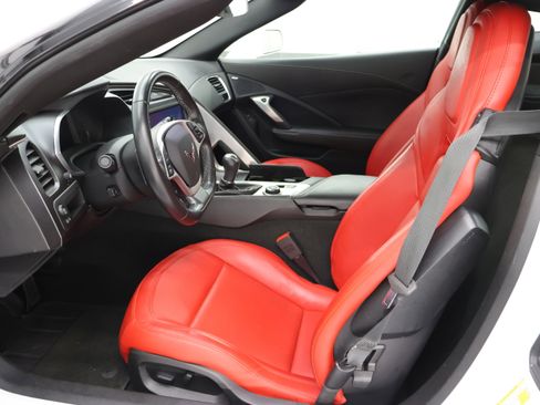 Used 2019 Chevrolet Corvette Stingray Coupe w/ 1LT RWD image 7