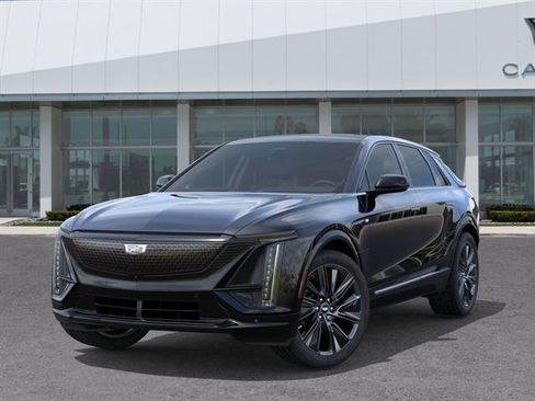 New 2026 Cadillac Lyriq Signature Sport AWD/4WD image 7