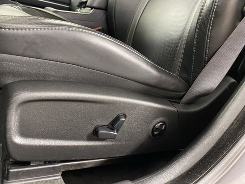 Used 2015 Dodge Charger R/T w/ Plus Group RWD image 19