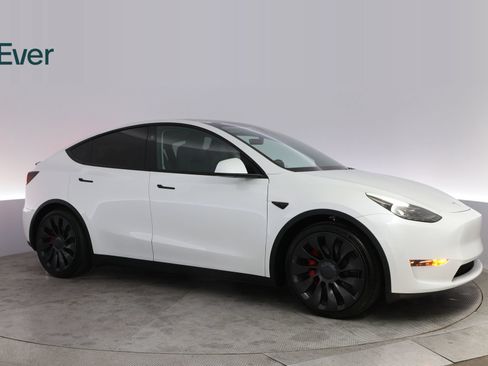 Used 2023 Tesla Model Y Performance AWD/4WD image 14