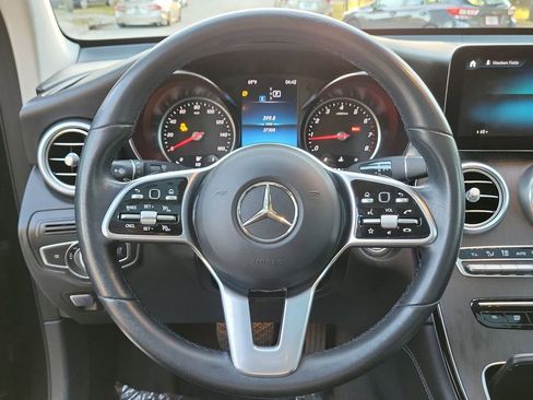 Used 2021 Mercedes-Benz GLC 300 w/ Premium Package image 25