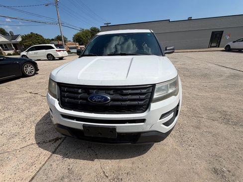 Used 2016 Ford Explorer 4WD Police Interceptor image 3