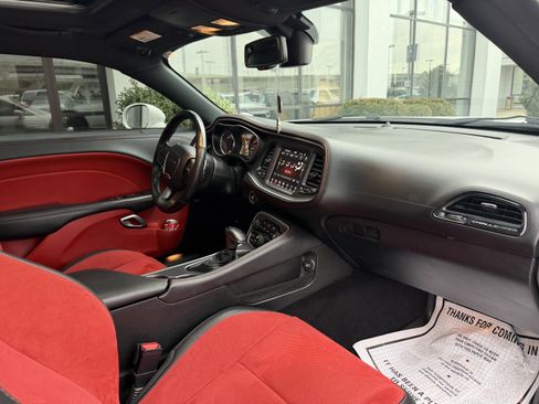 Used 2020 Dodge Challenger R/T w/ Plus Package image 24