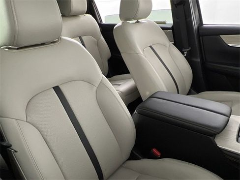 Certified 2024 MAZDA CX-90 Plug-In Hybrid w/ Premium Pkg image 25