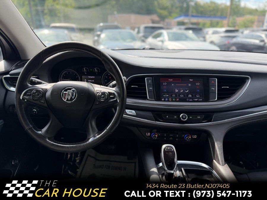 Used 2021 Buick Enclave Essence w/ Sound and Sites Package AWD/4WD image 28