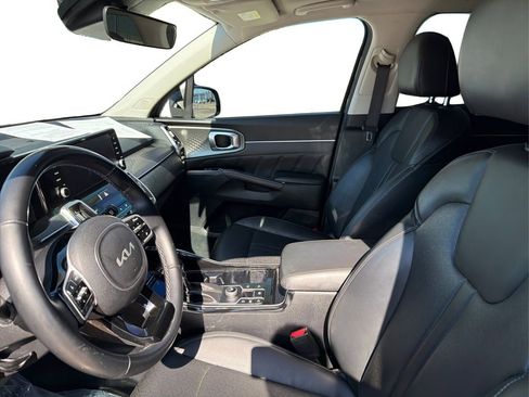 Used 2022 Kia Sorento SX image 10