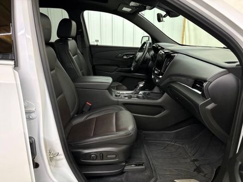 Used 2023 Chevrolet Traverse High Country AWD/4WD image 28