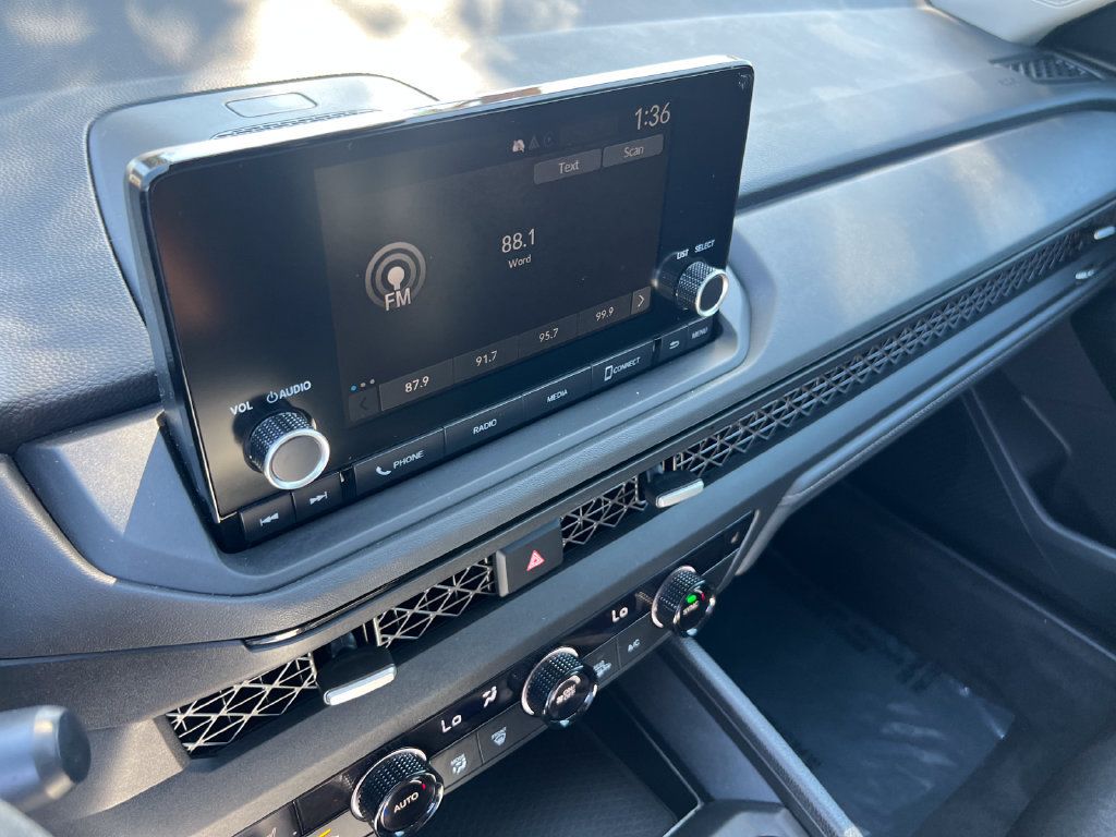Used 2023 Honda Accord EX image 19