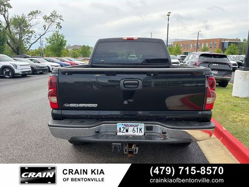 Used 2006 Chevrolet Silverado 1500 LT w/ Onstar Plus Package AWD/4WD image 8