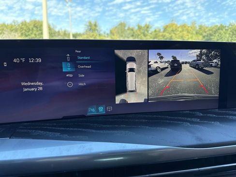 New 2026 Cadillac Escalade ESV Sport image 25