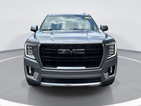 Used 2022 GMC Yukon SLT w/ SLT Premium Package AWD/4WD image 2