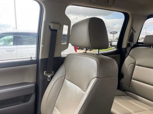 Used 2018 GMC Sierra 1500 SLT w/ SLT Premium Package AWD/4WD image 4