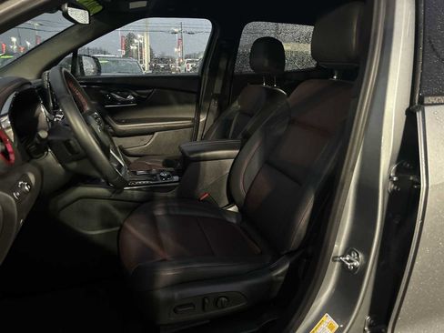 Used 2025 Chevrolet Blazer RS image 19
