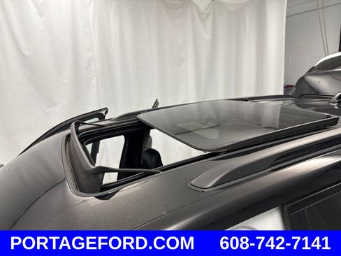 Used 2023 Jeep Grand Cherokee Trailhawk w/ Luxury Tech Group III AWD/4WD image 30