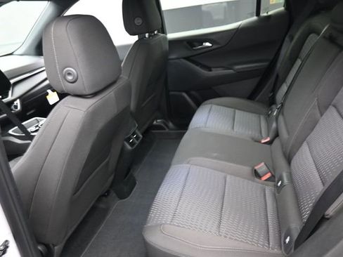 New 2026 Chevrolet Equinox LT w/ Safety and Technology Package image 9