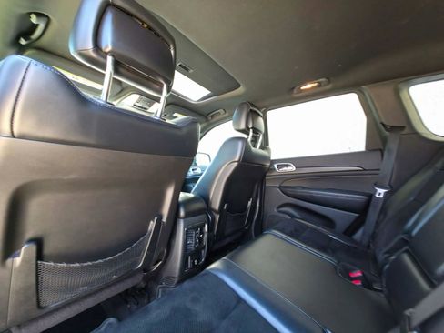 Used 2015 Jeep Grand Cherokee Altitude AWD/4WD image 12