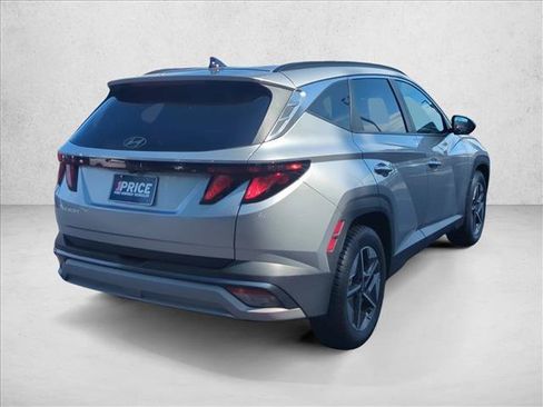 Used 2025 Hyundai Tucson SEL FWD image 5
