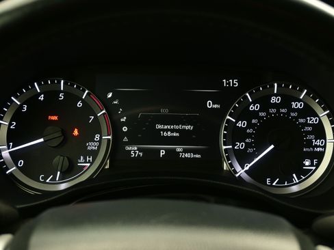 Used 2024 Toyota Highlander LE AWD/4WD image 24