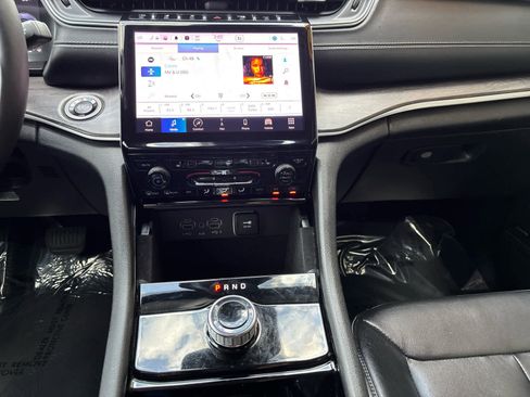 Used 2022 Jeep Grand Cherokee Limited image 12