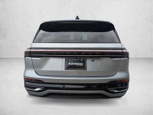 New 2026 Lincoln Nautilus Reserve image 9