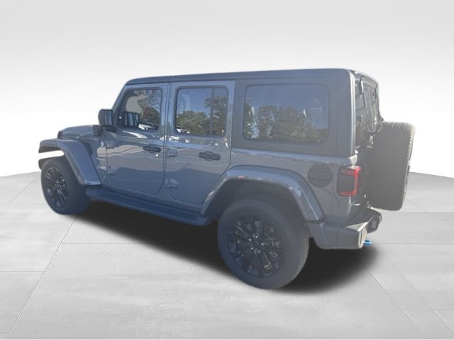 Used 2022 Jeep Wrangler Unlimited Sahara AWD/4WD image 8
