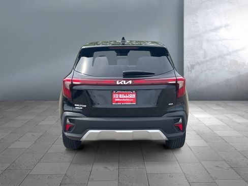 Used 2026 Kia Seltos LX AWD/4WD image 5