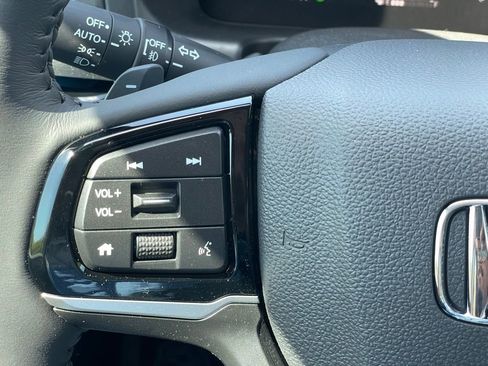 New 2026 Honda Odyssey Touring image 15
