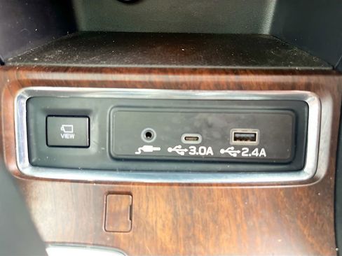 Used 2024 Subaru Ascent Touring image 37