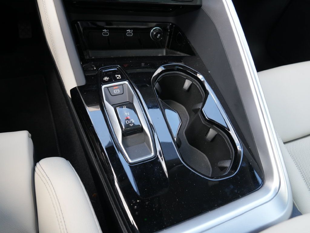 Used 2025 Audi Q5 Prestige AWD/4WD image 30