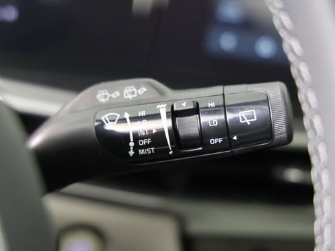 Certified 2025 Kia Sorento S w/ Panoramic Sunroof Package image 22