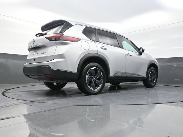 Used 2024 Nissan Rogue SV AWD/4WD image 37