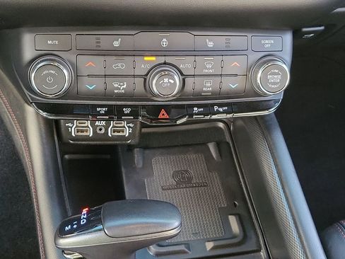 Used 2021 Dodge Durango R/T w/ Blacktop Package image 35