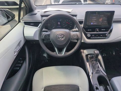 Used 2025 Toyota Corolla SE FWD image 17