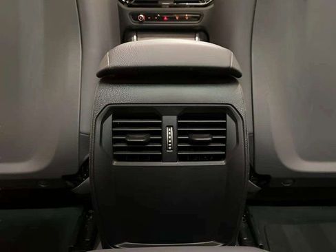 Used 2025 BMW 430i Convertible w/ Premium Package RWD image 50